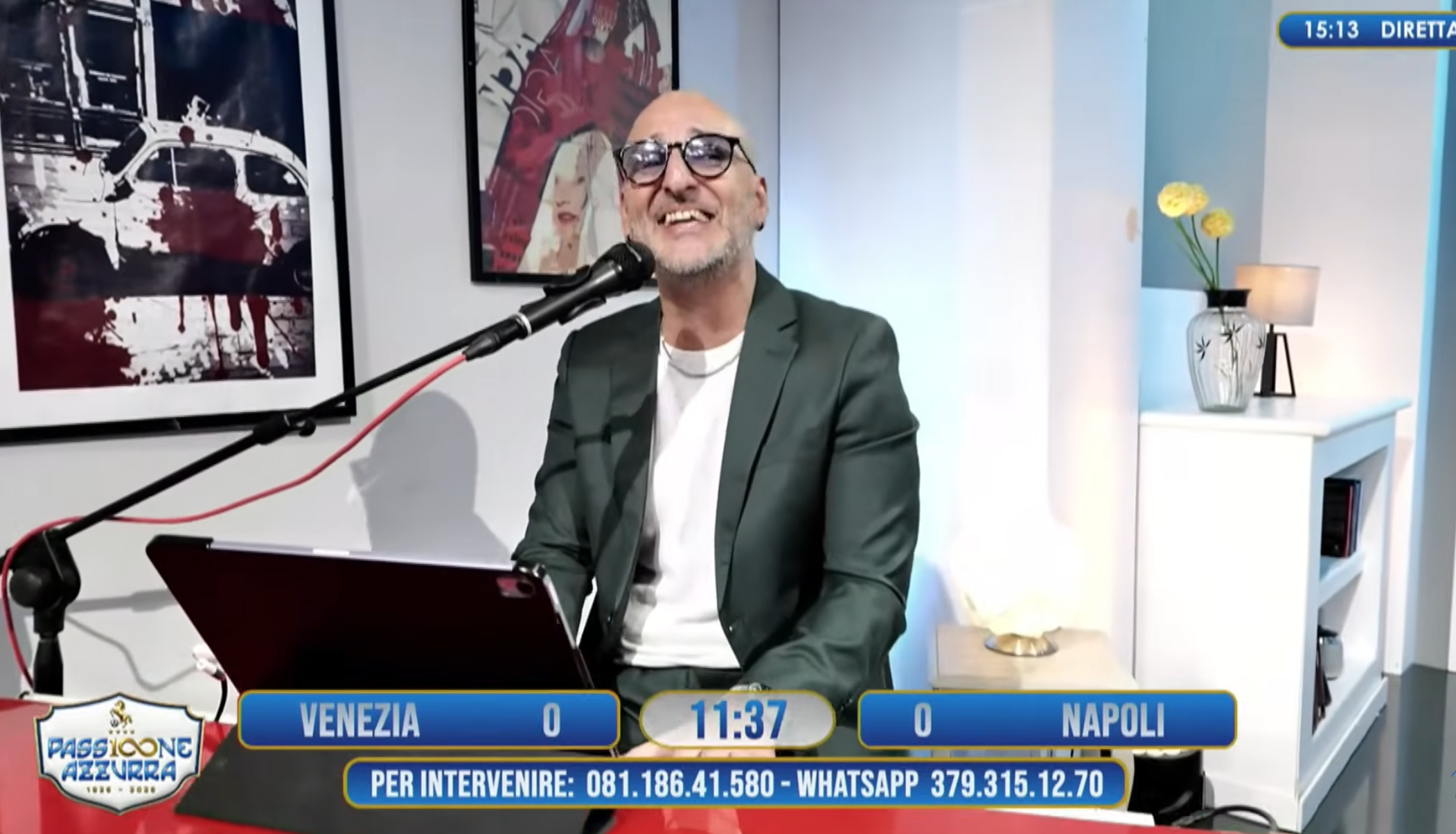 Antonio Colantuono al pianoforte durante Passione Azzurra